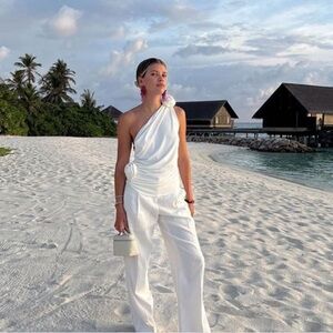 BRAND NEW Loro Piana Extra Tender L19 White